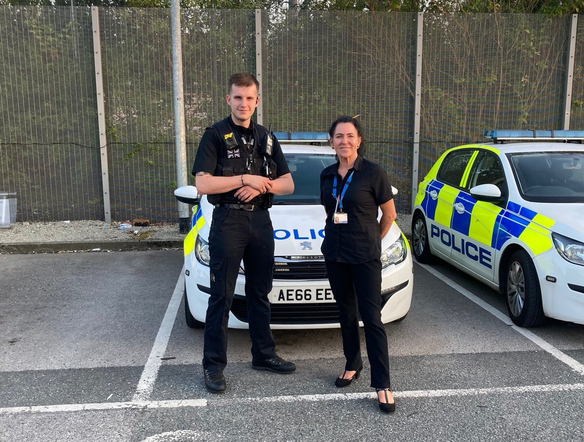GMMH_NHS's tweet photo. The mental health joint response car service is providing emergency mental health support this #BankHoliday an #ManchesterPride weekend. This service is jointly run by ourselves and @gmpolice across the boroughs we serve.
Read more: https://t.co/F33mfC009B https://t.co/DqhPdYC3vf