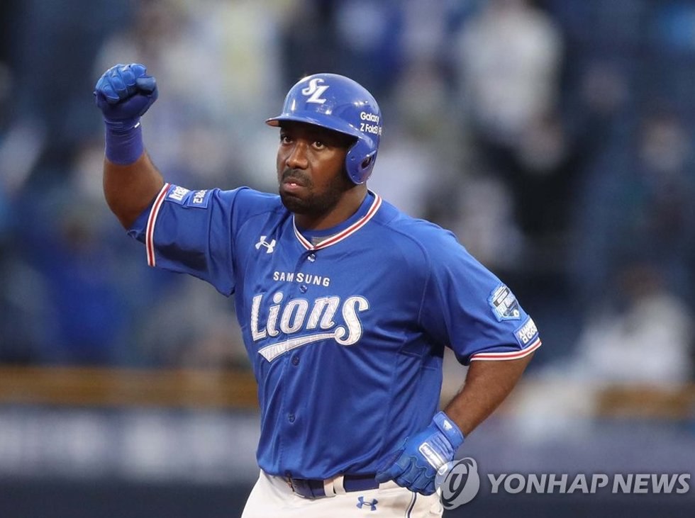 petitsports's tweet photo. La temporada de José Pirela en 🇰🇷 es para que sea considerado con miras al clásico mundial de ⚾ , me parece que perfectamente puede darle profundidad al equipo 🇻🇪 https://t.co/lDSdLK0qjt