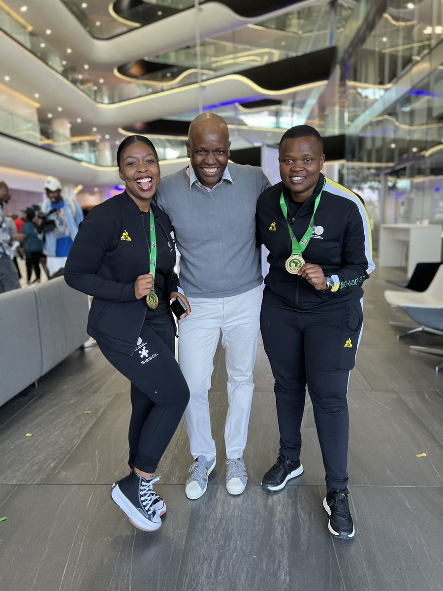 Chilling with Africa’s finest <a href="/Banyana_Banyana/">Sasol Banyana Banyana</a> <a href="/SAFA_net/">SAFA.net</a> <a href="/HollywoodbetsSL/">Hollywoodbets Super League</a> <a href="/CAFwomen/">CAF Women’s Football</a> <a href="/COSAFAMEDIA/">COSAFA</a> <a href="/FIFAWWC/">FIFA Women's World Cup</a> <a href="/RobynMoodaly/">Robyn Kimberly Moodaly</a> <a href="/SnezzyMbatha/">Sinethemba Mbatha</a> <a href="/Mbulism/">Thinasonke Mbuli</a> <a href="/BambananiMbane/">Bambanani Mbane</a> <a href="/SbuleleH/">Msawawa ⚽️</a> <a href="/Kholosa_Biyana/">Kholosa_Biyana</a> <a href="/SasolLeague/">sasolleague</a>