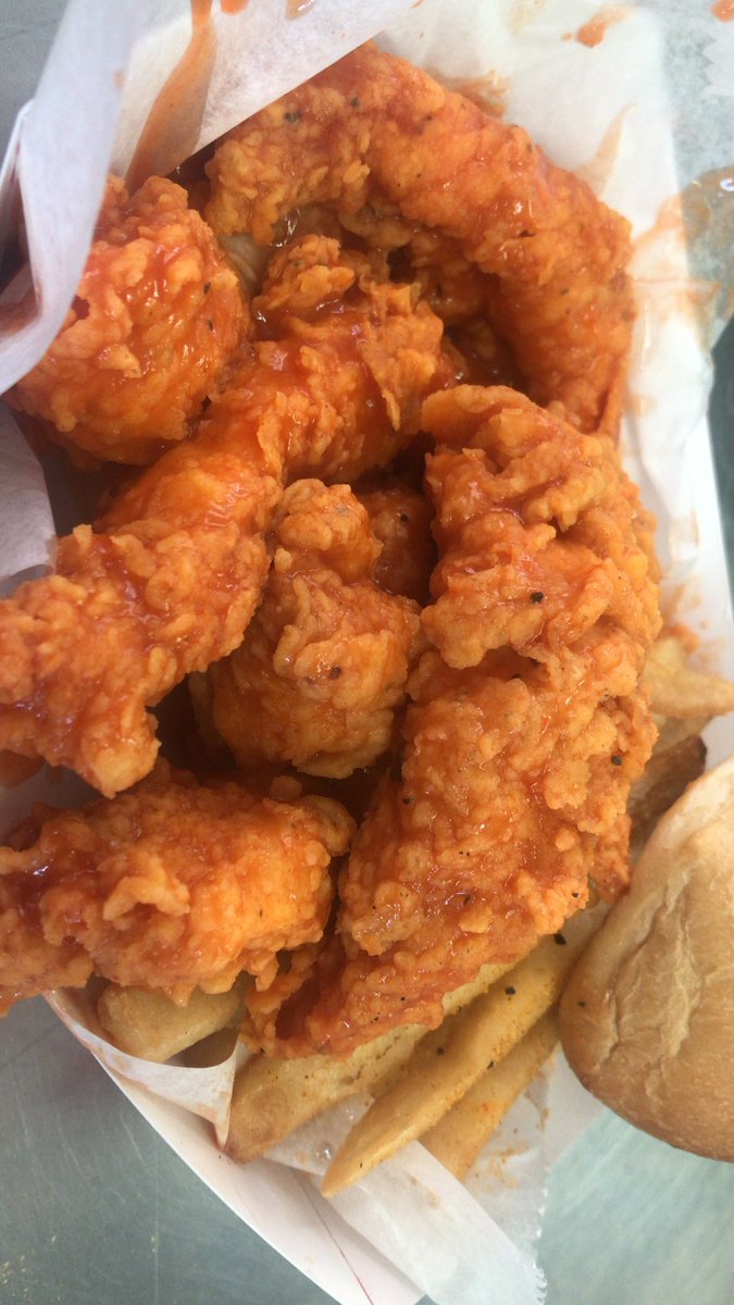 IamWingsNThings's tweet photo. @TheEXPBar_ is about to be lit on Wednesdays https://t.co/S5rr06eGYX