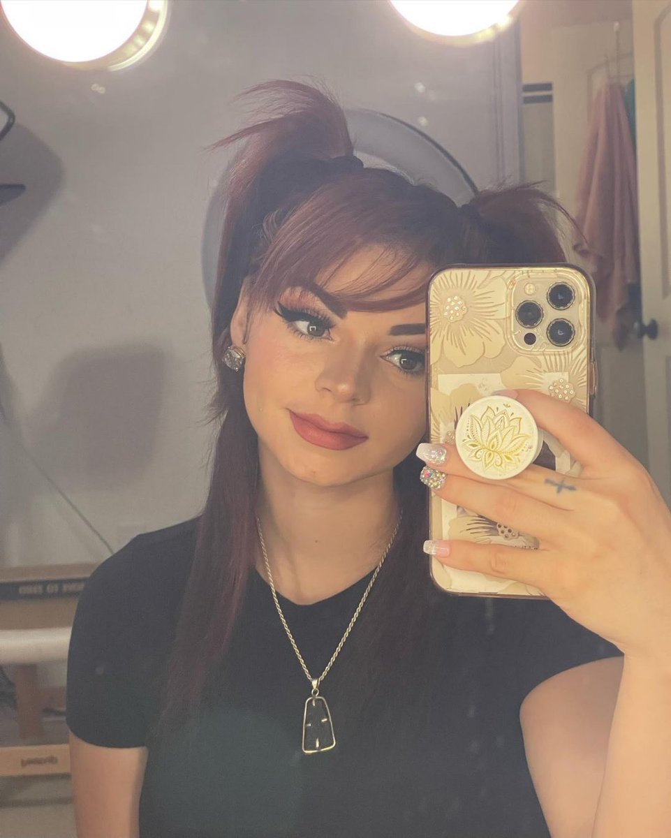 MsTriggaHappy on Twitter: "RT @NathanM32616304: @MsTriggaWho is so freaking gorgeous extremely