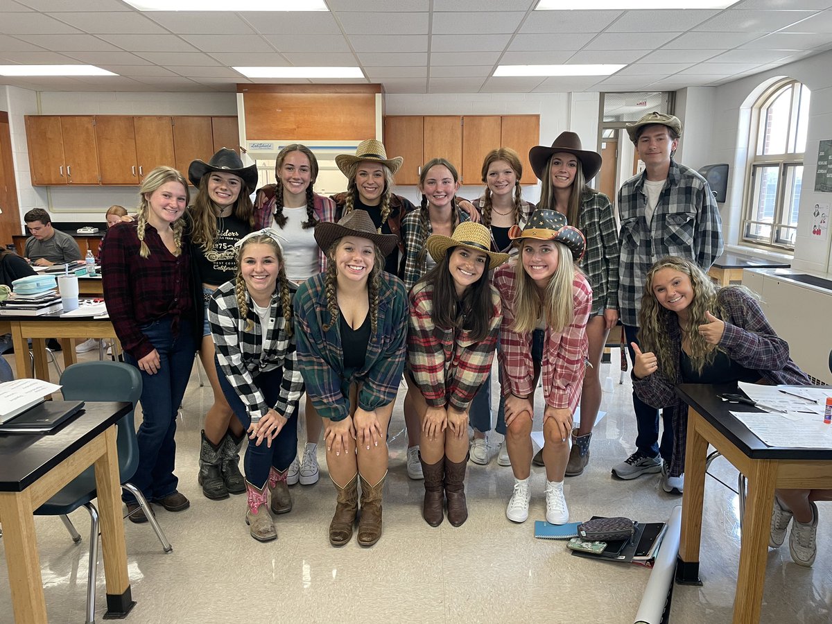 We are ready to cheer our team to victory tonight!  Go Lions!