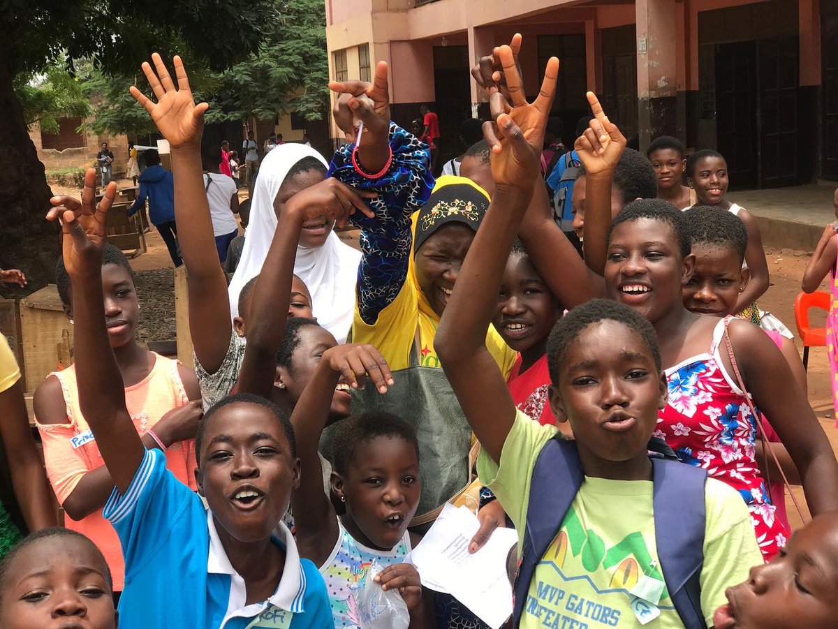 AbdullahWumpini's tweet photo. Impacting on little generations, is the greatest thing you can ever do. The week ended with a good smiles.
#readcamp22
#impact
#sustainablegoals
#DAY4 https://t.co/oi8aOhXpZq