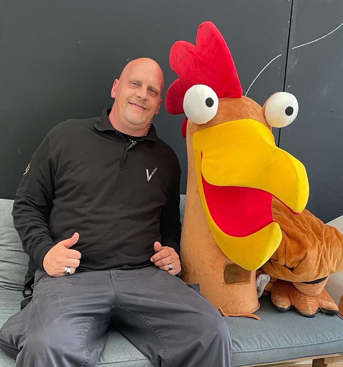 Security_2_All's tweet photo. @work voor @ISPS_Security bij @stoppelhaene  in Raalte

Er zijn vele optredens en het word weer vanouds gezellig in Raalte

#Raalte #biertje #Stoppelhaene #security #wijntje #feest #optreden #IBT https://t.co/mQ8DC4aKsn