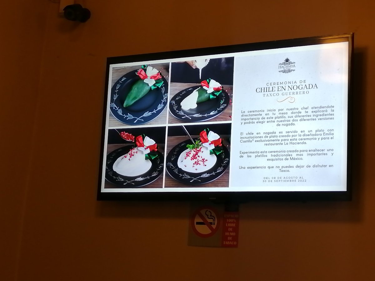 TurismoTaxco's tweet photo. yesushuerta: Así los chiles en nogada en Guerrero 🤢🤮 https://t.co/03PZi2lQYf #HotelesTaxco