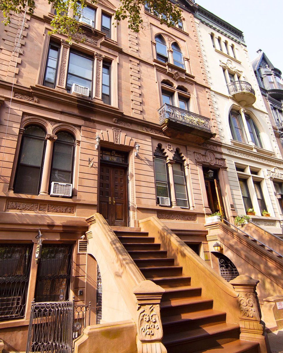 sidewalk_realty's tweet photo. Phenomenal spacious historic Upper West Side apartment for $9000 in a rare Rafael Guastavino Moreno designed brownstone! #sidewalkrealty #upperwestside #rental https://t.co/gKJc4B1Qlu