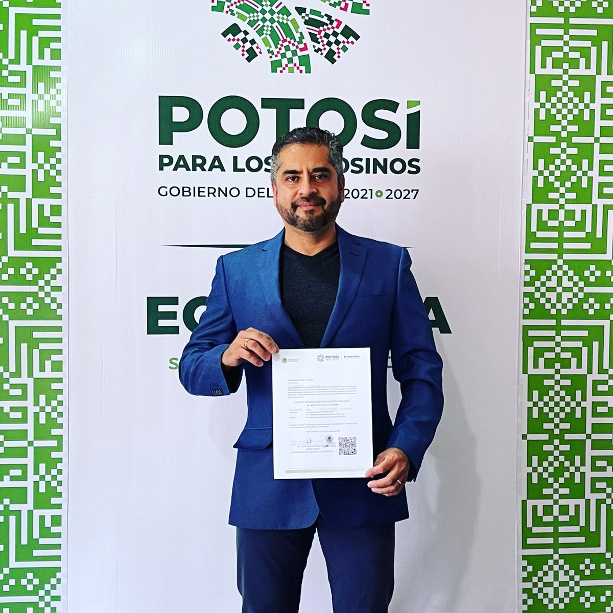 REAI_SLP's tweet photo. La Secretaría de Desarrollo Económico a través del REAI felicita a Neil Selene Castro Ortega por la obtención de su licencia inmobiliaria.

¡Gracias por cumplir con tu obligación como agente inmobiliario!

@sedecoslp https://t.co/k1XR2GNnFJ