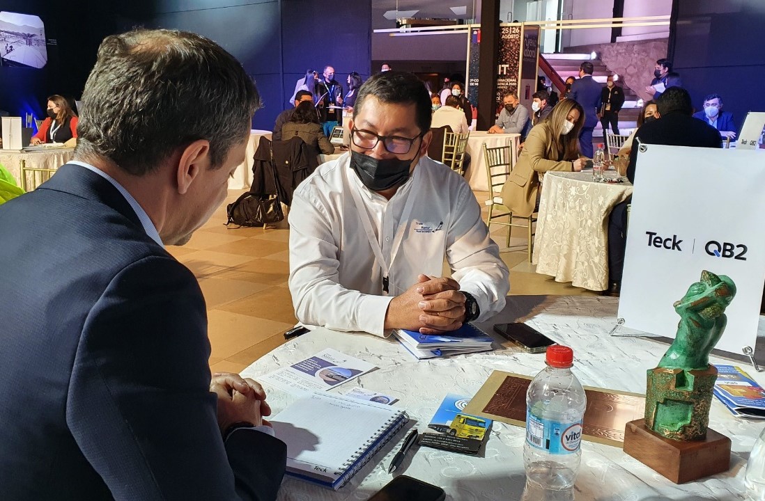 TeckChile's tweet photo. Cerramos el primer día del Congreso Internacional de Minería de #Tarapacá participando en ruedas de negocios y en el networking de proveedores. Recuerda que hasta hoy puedes visitar nuestro stand en la feria laboral #YoContratoLocal. #CIMIT2022 https://t.co/lNOzfzuT2Y