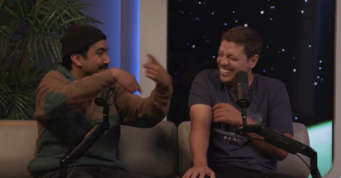 Zachpiona's tweet photo. Went on @tinymeatgang with Wahlid, please watch! 

https://t.co/AErpEvDnqo https://t.co/Bp0nrulwPo