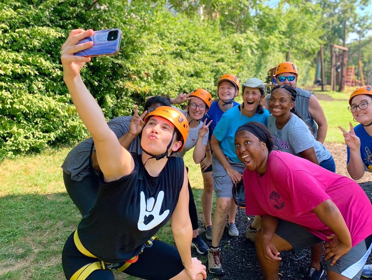 GallaudetU's tweet photo. #GallaudetU’s newest Graduate students are enjoying their first week on campus with personal discovery activities on Gallaudet’s rope course!
#TeamBuilding #GraduateStudentOrientation #Fall2022 https://t.co/pk5o4GELBk