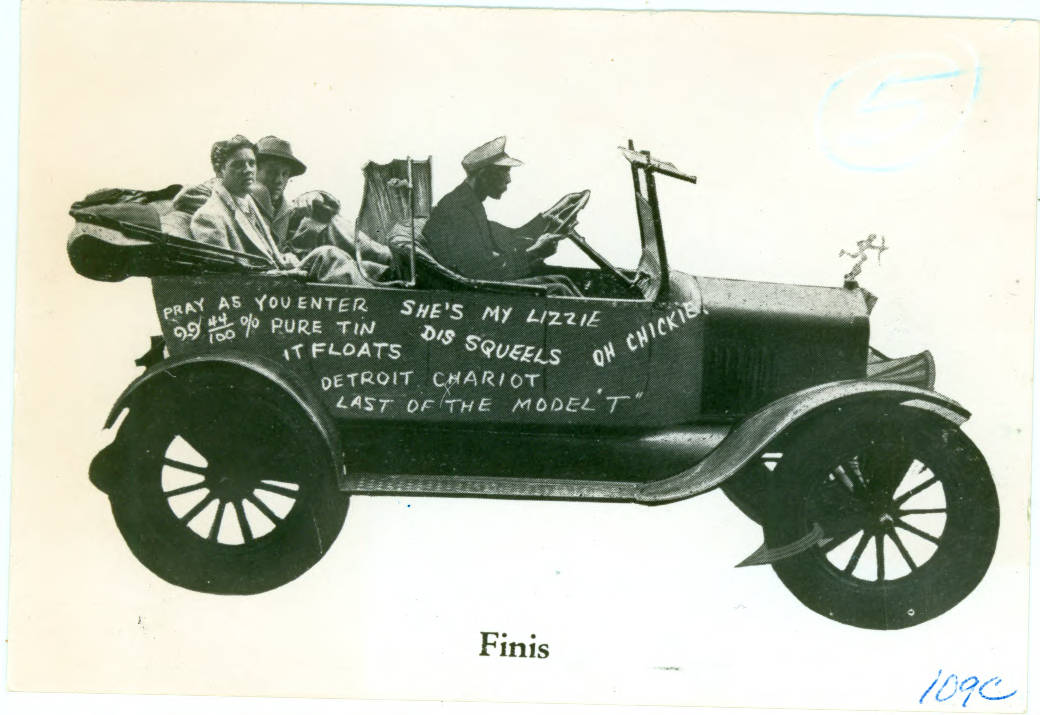 Three #SLU students in a Model T Ford, 1928 (2.0.911)