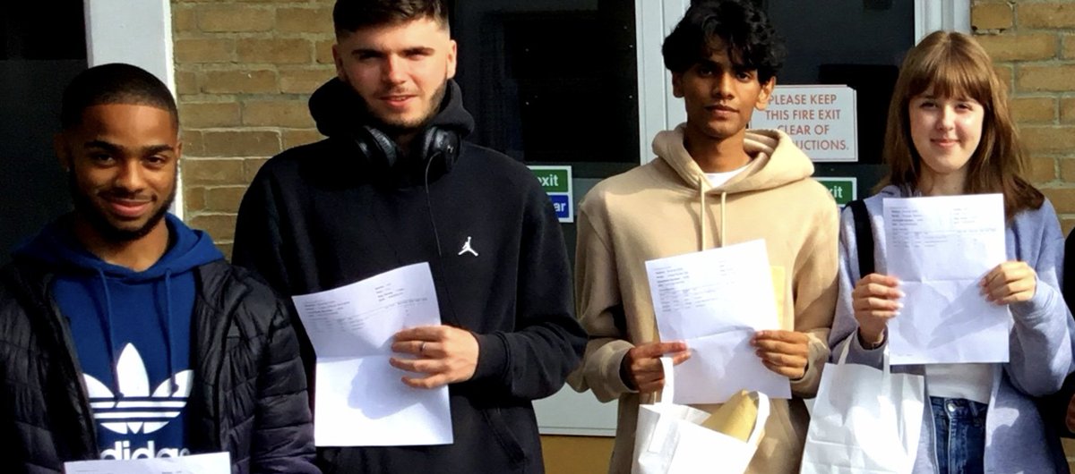 WisemanEaling's tweet photo. 🥂Many congratulations to our Yr 13s who achieved 'Outstanding' (ALPs Scoring) results. 32 students achieving A*/A in all subjects, Oxbridge entry 14th yr in a row &amp; overwhelming majority to 1st choice uni / apprenticeship programmes - Ready to the change the world!' Mr Kiely, HT https://t.co/EU8GFVfzo4