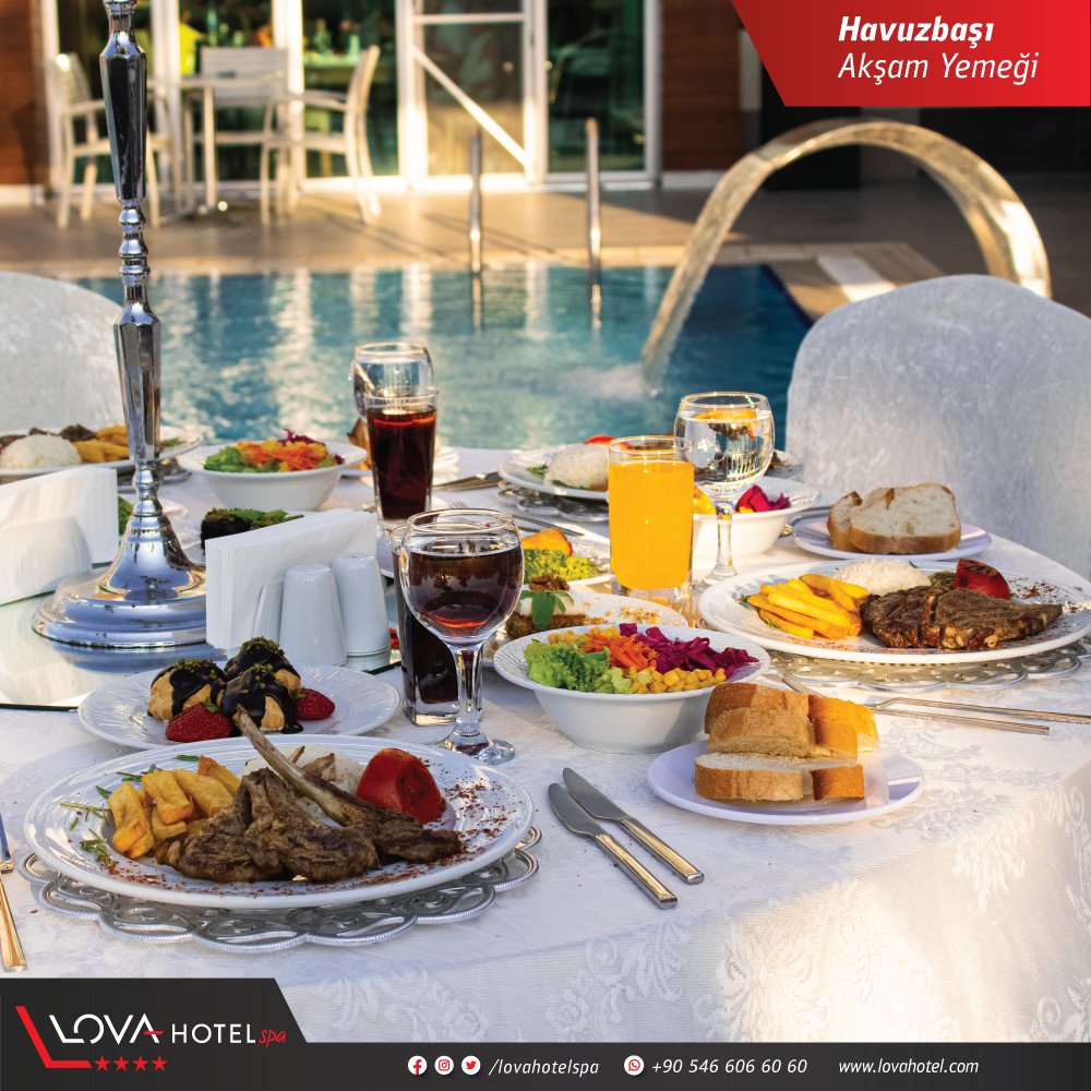 LovaHotelSPA's tweet photo. Havuz başında muhteşem bir yaz esintisi ile lezzetli ve keyifli bir akşam yemeği sizleri bekliyor.

#LovaHotelSPA #Rahatlayın #Yalova #Havuz https://t.co/4Belat0zCx