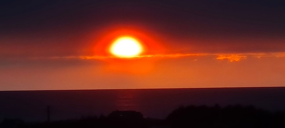 Some stunning sunset pictures I captured during the week in Bloody Foreland Donegal ❤️