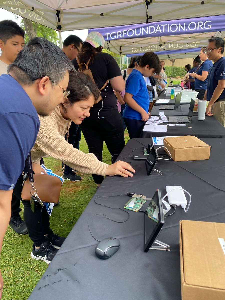 TGRFound's tweet photo. We recently welcomed students to the TGR Learning Lab for our annual recruitment day. During the event students and families learned about upcoming classes offered, met our instructors and sampled activities. https://t.co/dnJhncDLv7
