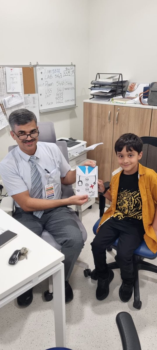 NithyaSasi6's tweet photo. Showing gratitude  to our nurses during these tough times 😊👩‍⚕️💙
#gratitude #T4Edu #BestSchoolPrize #strongschools @AbhilashaTochi https://t.co/bi3jdFa4gR