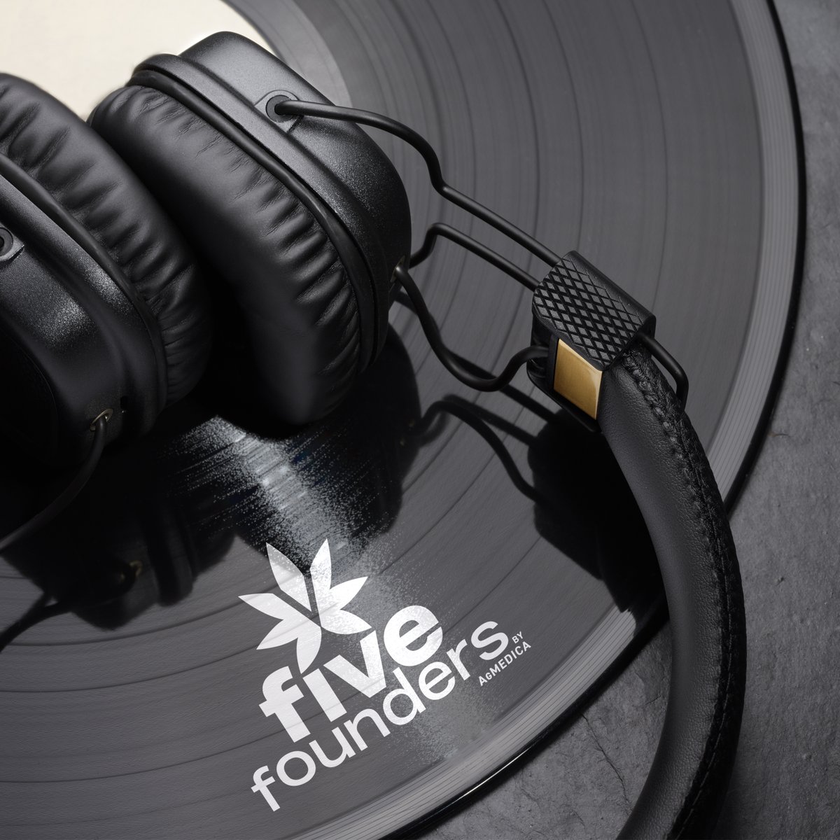 FiveFounders_'s tweet photo. Five Founders is the perfect jam for any occasion. Pick your favourite Five Founders product and let the good times roll.

#FiveFounders #ExcellentValue https://t.co/tKxXAoIjFk