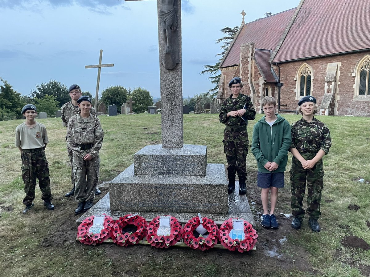 186Newent's tweet photo. A great evening volunteering last night! Team 186 were at St Anne’s Church, Oxenhall giving their amazing War Memorial a clean. A job well done by our cadets!! https://t.co/ZJUak9cvgf