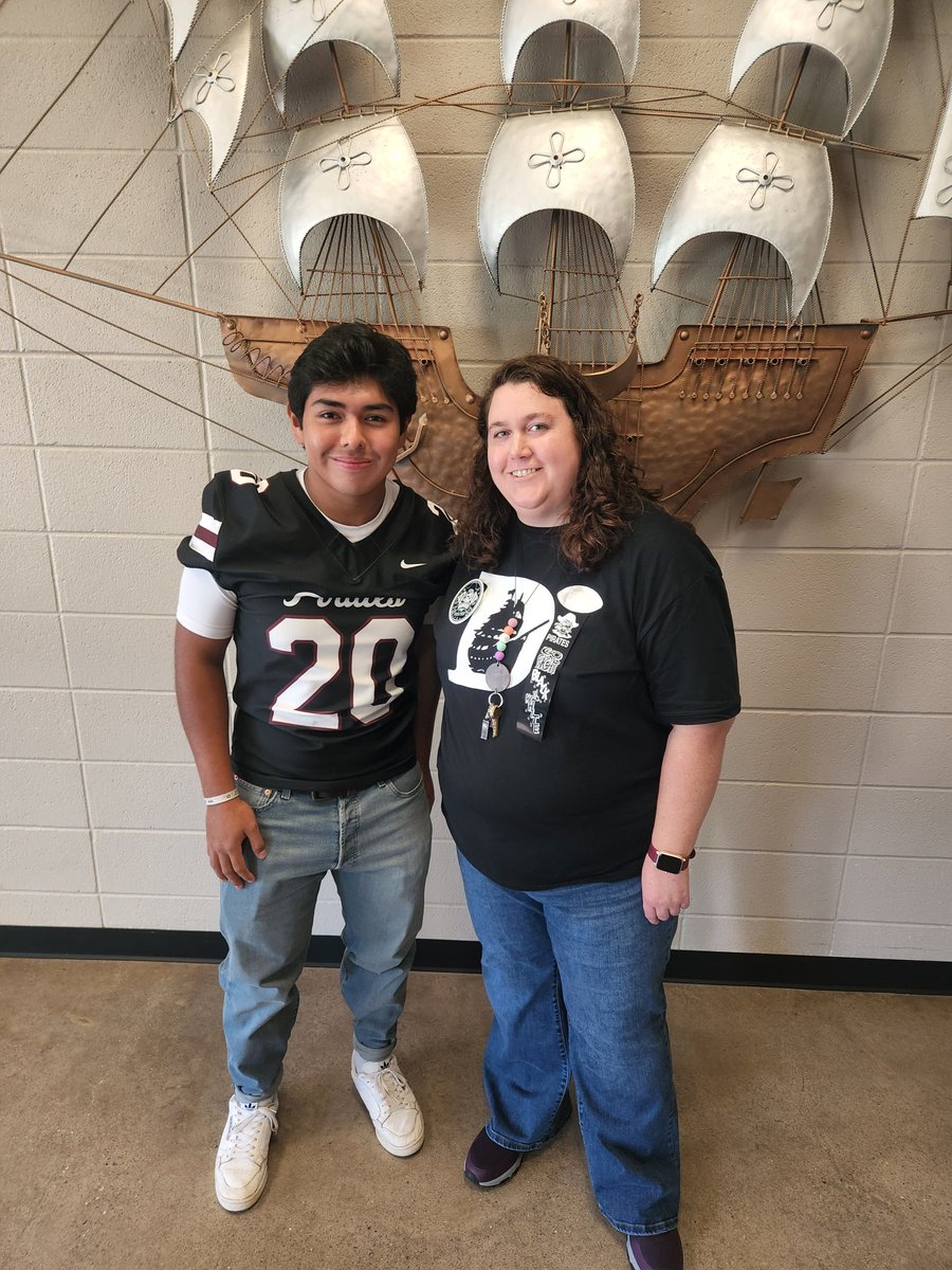 DHS_PiratesFB's tweet photo. Week 0 Adopt a Pirate

Ms. Gallagher and Kenny Ketcherside
#hoistthecolors #adoptapirate https://t.co/3KhdAxLmK5