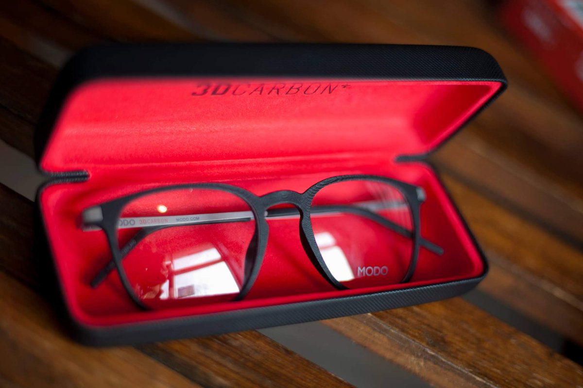 EdinburghOpto's tweet image. Feature Fridays!  Each week we will feature a frame picked by one of our staff members. To start, you can't go wrong with a classic black look. Add in a carbon and you are ready to hit the town!  #Edinburghoptometry #carbonframes #modo