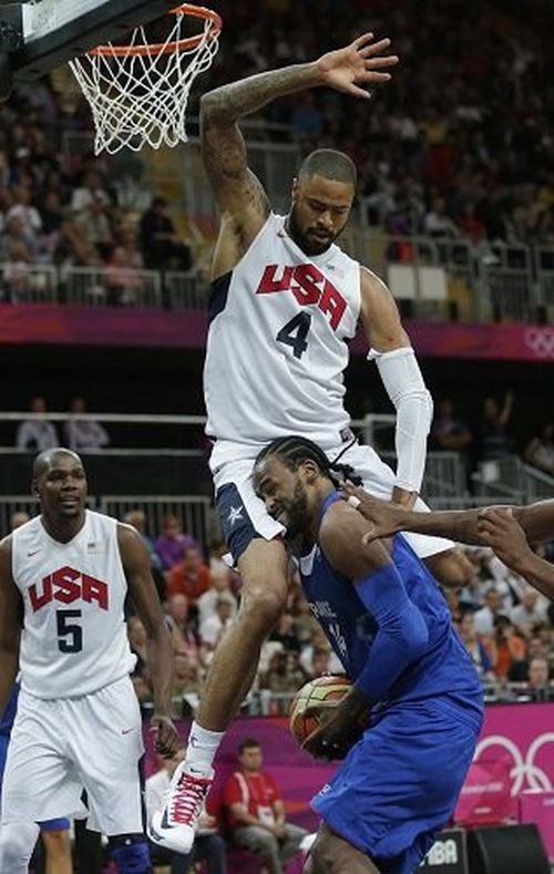 ObsNBAFacts's tweet photo. Fact #125: @tysonchandler won DPOY in 12’ and @MarcGasol won in 13’. Chandler avg 1.4 BLK, 0.9 STL, 9.9 REB in 12’. Gasol avg 1.7 BLK, 1.0 STL, and 7.8 REB in 13’. Despite both of these players winning DPOY, they were not voted to the All-Defensive 1st team (both on 2nd team). https://t.co/kcwvC2EIwr