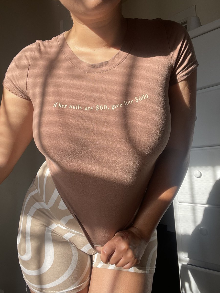 gmarienails's tweet photo. Gmaries closet “Material Girl” shirt | Order your shirt on https://t.co/WUSmhhuxW2 🤎💅🏽 https://t.co/DeTEvKKy6E