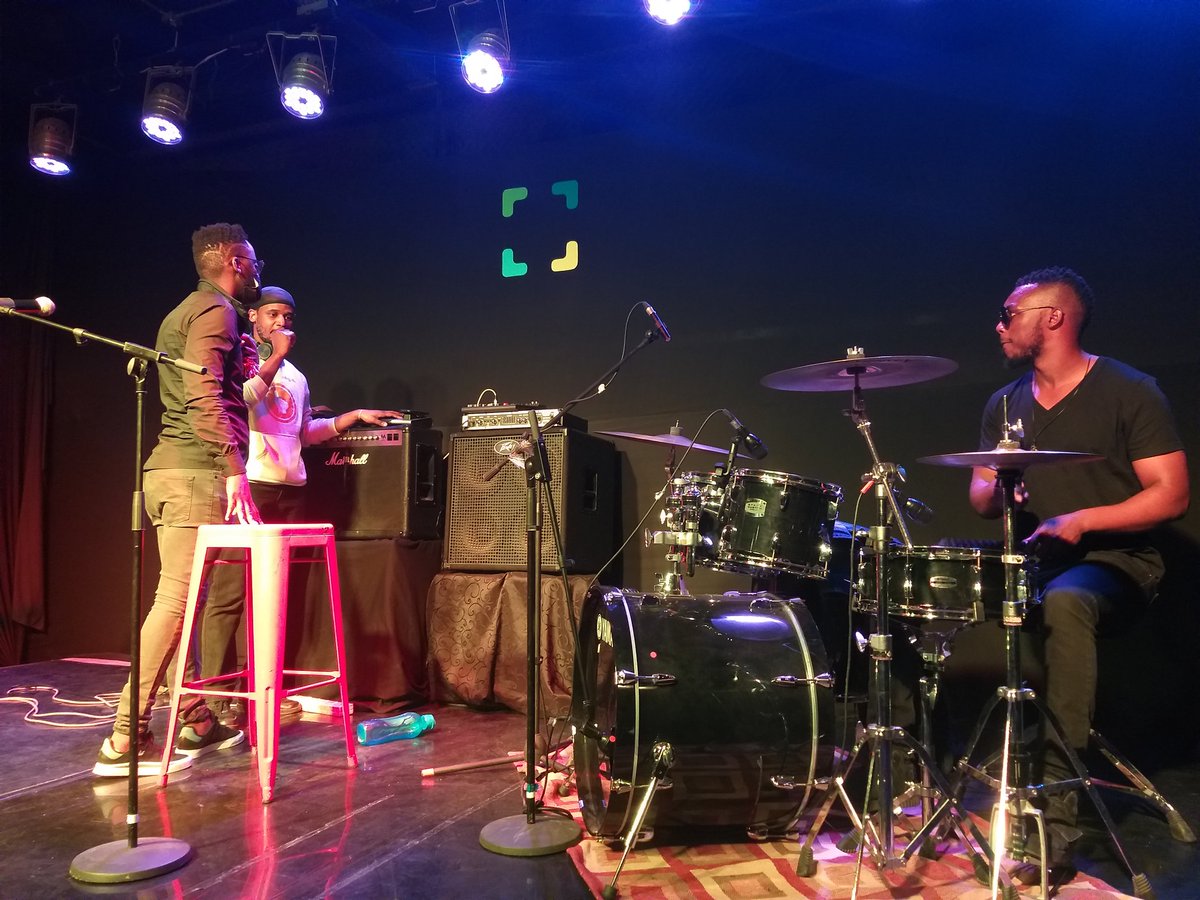 ZeusDeuceAfrika's tweet photo. The Exhibition is open! 😎🖥🖼🖼🖼🖼🖥 We are wrapping up the last soundcheck, ready to go LIVE in one hour 19:00 #StudioToStage 📝🎙🎧🥁💻💿🎭#MolapoShowcaseTheatre 🏛 P.S. I had no idea the Biggie piece by Jalapeno Miles from Philly glows in the dark with UV light! 😀🖼🔥🔥🔥 https://t.co/eEtTvi8KRH