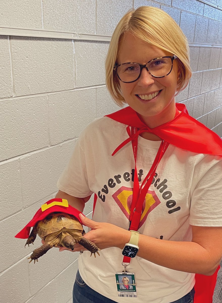 Introducing Everett’s newest superhero Mrytle the…tortoise! 🤣. Thanks to the Rams family for sharing her with us. #LFmoments #everettsoars