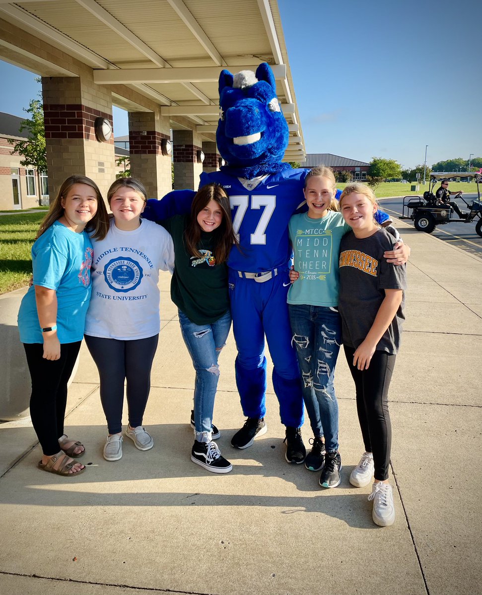 College Game day at the Creek!!! Go blue Raiders! <a href="/MT_FB/">Middle Tennessee Football</a> <a href="/SelinaWalker11/">Selina Walker</a> <a href="/SCMFalcons/">Stewarts Creek MS</a> <a href="/MTSULightning/">MTSU Lightning</a>