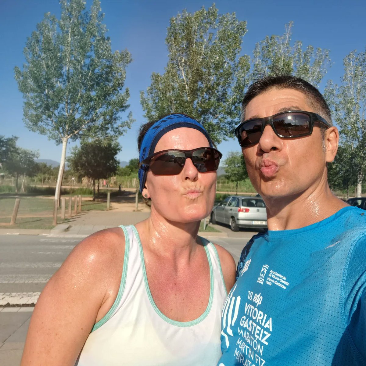 danisoriano70's tweet photo. Seguimos sumando!! Besitos 🏃🏋♂️
En la cinta también se suda eh!!!
#RunEveryDay
#day696
#metodosori
#RonhillSpain
#drinkingrunners #kmsxalimentos #nofunnorun
#mrfree
#amibola
#retodravet https://t.co/oWJIzb2CCj