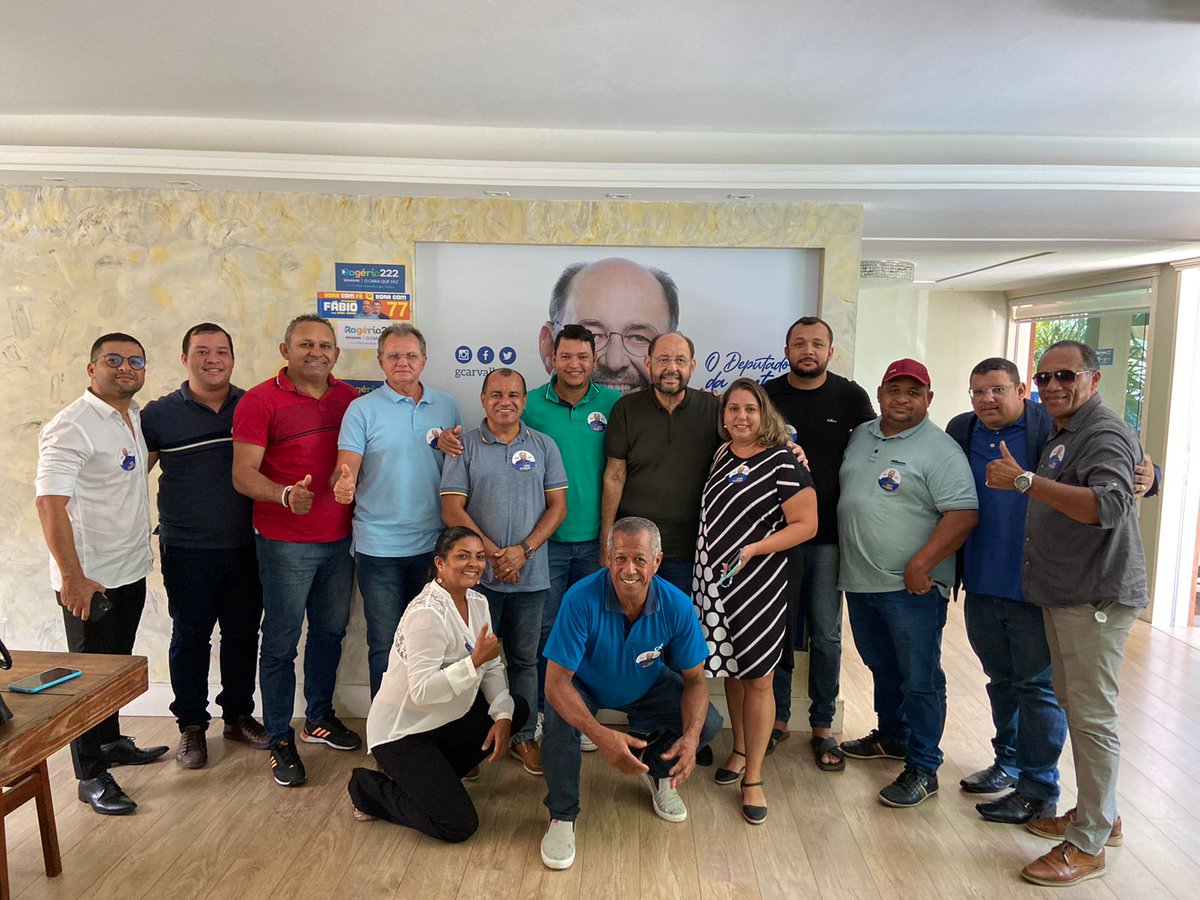 Hoje fizemos uma reunião com essa Seleção de Amigos que nos apoiam em Parnamirim: Vereador Eder Queiroz, Ademir Queiroz, Abidene Salustiano, Adelmarximo Albino, Roberta, Eduardo Chagas, Tantas Emoções, Silvio Fernandes, João Peres, André Peres, Neneu, Laercio Macedo e Andresa.