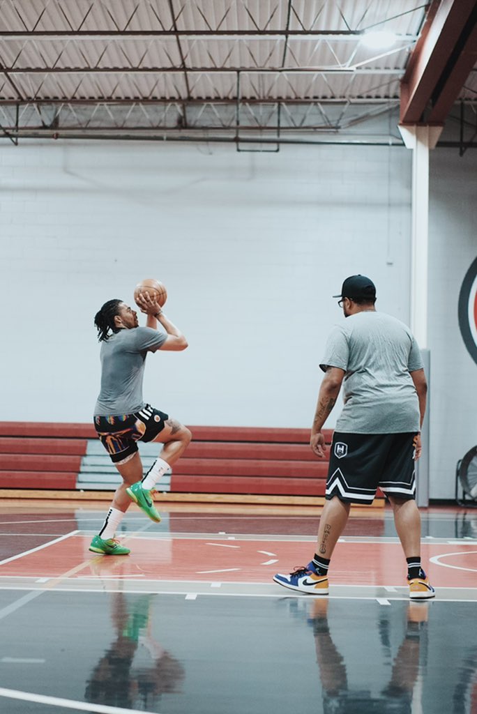 RayBrew4's tweet photo. Happy 19th Birthday My guy! @TrevorKeels #TKDay #StayDaCourse https://t.co/iwrw3vVxth