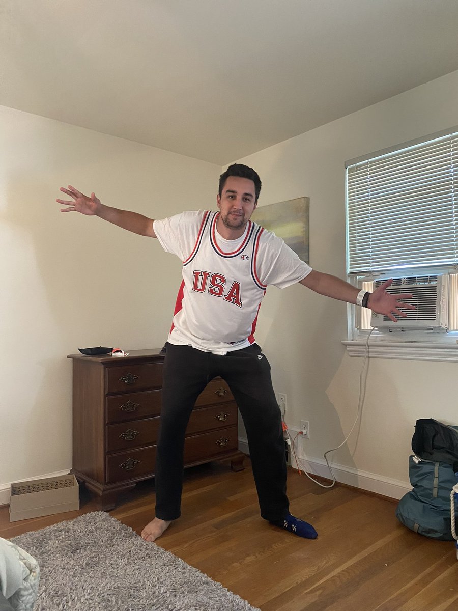 JacobNash16's tweet photo. Happy Friday #onesock https://t.co/WfkM11xRJn