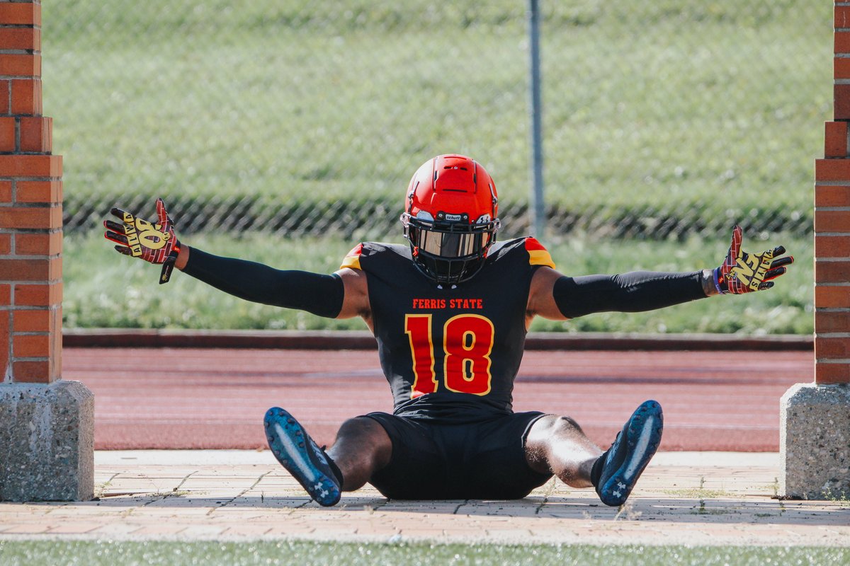 Ferris St. Football (@ferrisfootball) on Twitter photo Mean & Clean. #RockTheTop Mean & Clean. #RockTheTop