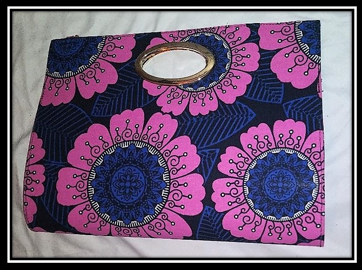 RegalClothes's tweet photo. 20% OFF PRE-LABOR DAY SALE - Sunday, Aug. 28th The Baltimore Farmers Market under the 83: 

All our summer collection of  clothes, CLUTCHES,HANDBAGS: 
skirts, shorts,  cropped tops, dresses, dashiki, &amp; HI-LO Tops, clutches and handbags are 20% OFF. We look forward to seeing you!! https://t.co/TsGMasvROU