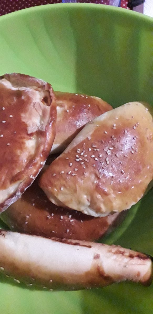 AnnaMariaBrusci's tweet photo. Comu a Paliemmooo!!
#rosticceria #rosticceriasiciliana #palermo #sicilia #Sicilia #calzoni #rollo #sicily #food #cibo #tradizionale
I #sapori  che ti tengono vicino casa https://t.co/SaOQPvMCqI