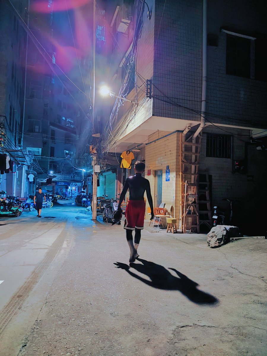 RubberXu's tweet photo. To be continued...
🚶🏼‍♂️：@RubberXu 
📸：@YGshowlin https://t.co/n4XzVOi9iQ