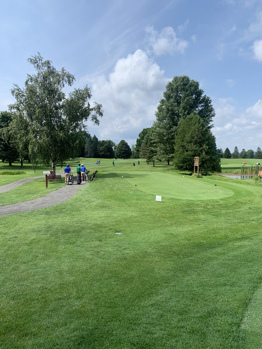 Lafayette_golf's tweet photo. Great first match of the year. Impressive shooting from Cazenovia. Christian DeJoseph had lowest score for Lafayette. Beautiful course for our first away match! @LCSDLancers @athletic_la https://t.co/AEUbNcYYTk