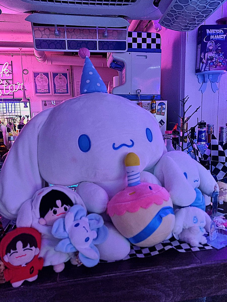 이름을 비워드릴 수도 있습니다 tweet media