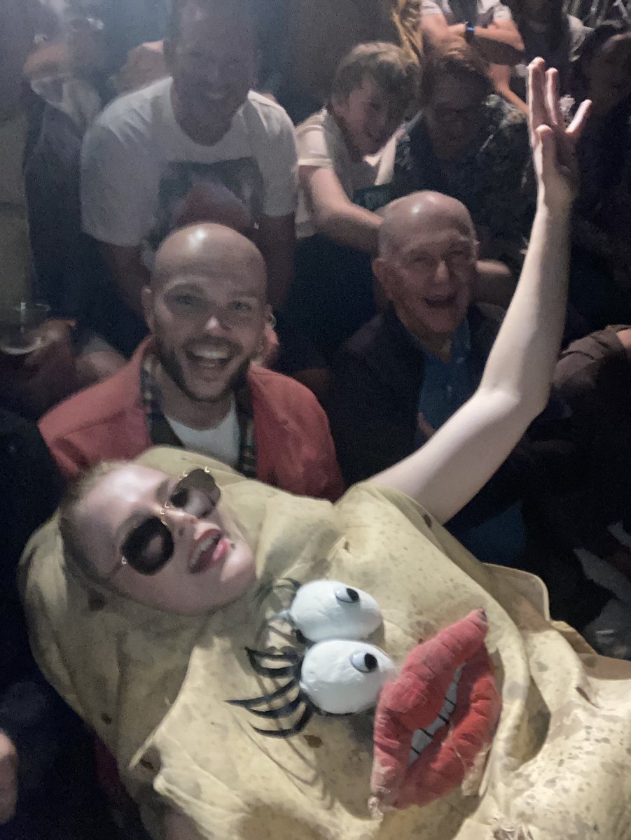 FredsterHayes's tweet photo. Such a fun audience today 🤩 #spudselfie only a few days left 🥳 #EdFringe22 #longslog https://t.co/kkYgXg5R4P