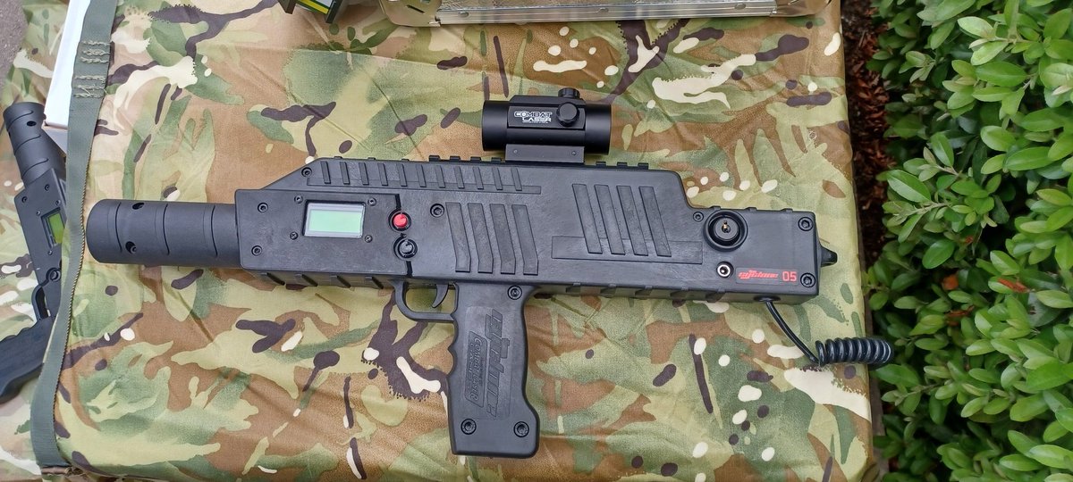 PangCollCCF's tweet photo. Check out what has just arrived today at #PanCollCCF
20 new Laser Tag Rifles and accessories from Combat Laser UK. Can't wait for the cadets to start using them in September.#PangCollSuccess
Massive thank you to CCFA for the Grant to help towards them.
@PangbourneColl @Rodgray27 https://t.co/h22ZSlNgoJ