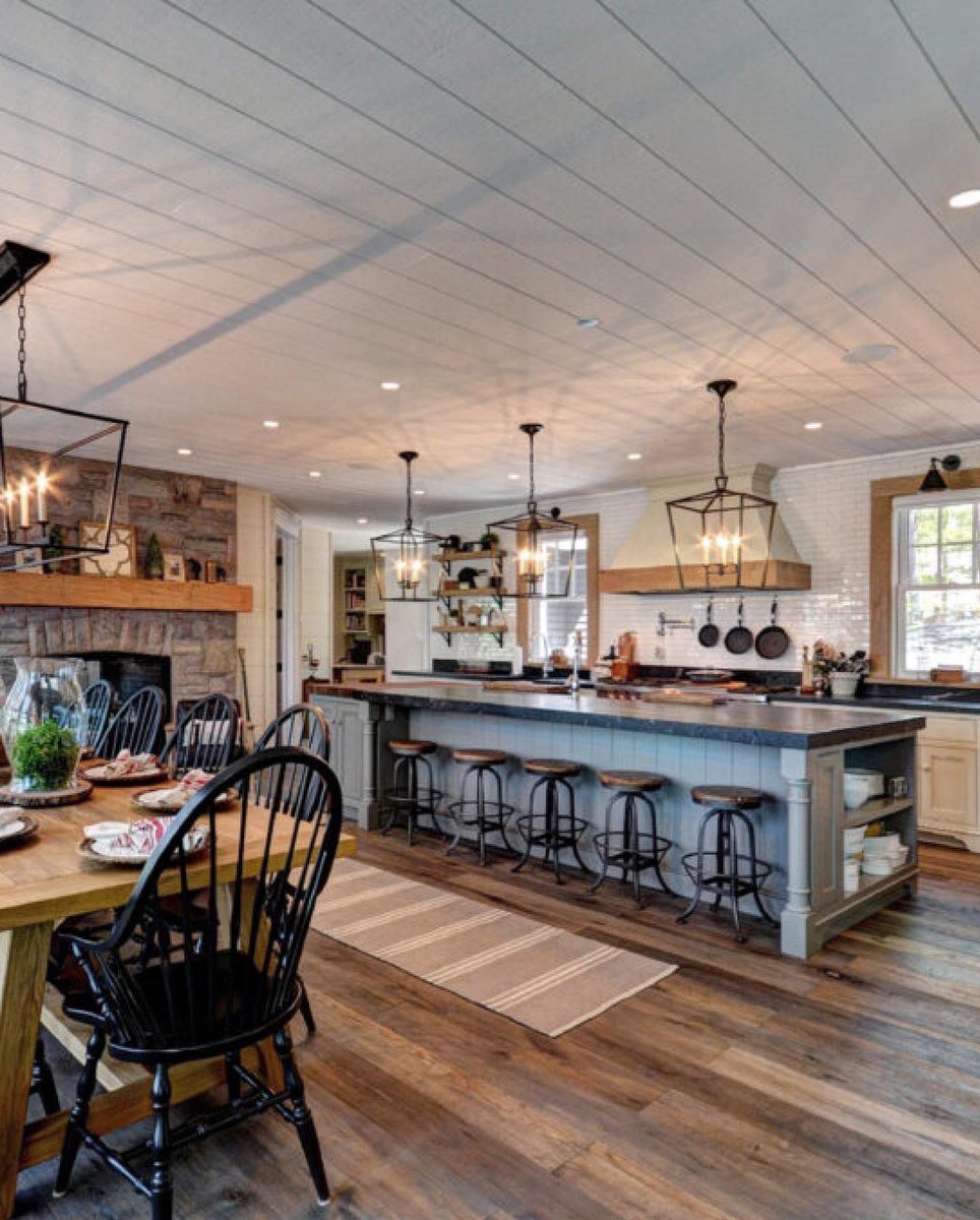 clarkemuskoka's tweet photo. NEW LISTING: Views from Evergreen Point
$21,995,000
Lake Rosseau / 4,383 sqft / 2.02 Acres / Southwest Exposure / 572' Frontage / 6 Beds / 8 Baths
https://t.co/xpXOSvLMfc
#newlisting #hirealocalrealtor #muskoka #lakerosseau #evergreenpoint https://t.co/JbvgBq29VH