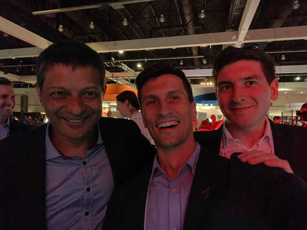 Dancing with (MM) stars! <a href="/VincentRK/">Vincent Rajkumar</a> <a href="/JbAlberge/">JB Alberge</a> . Not only science at #IMS !