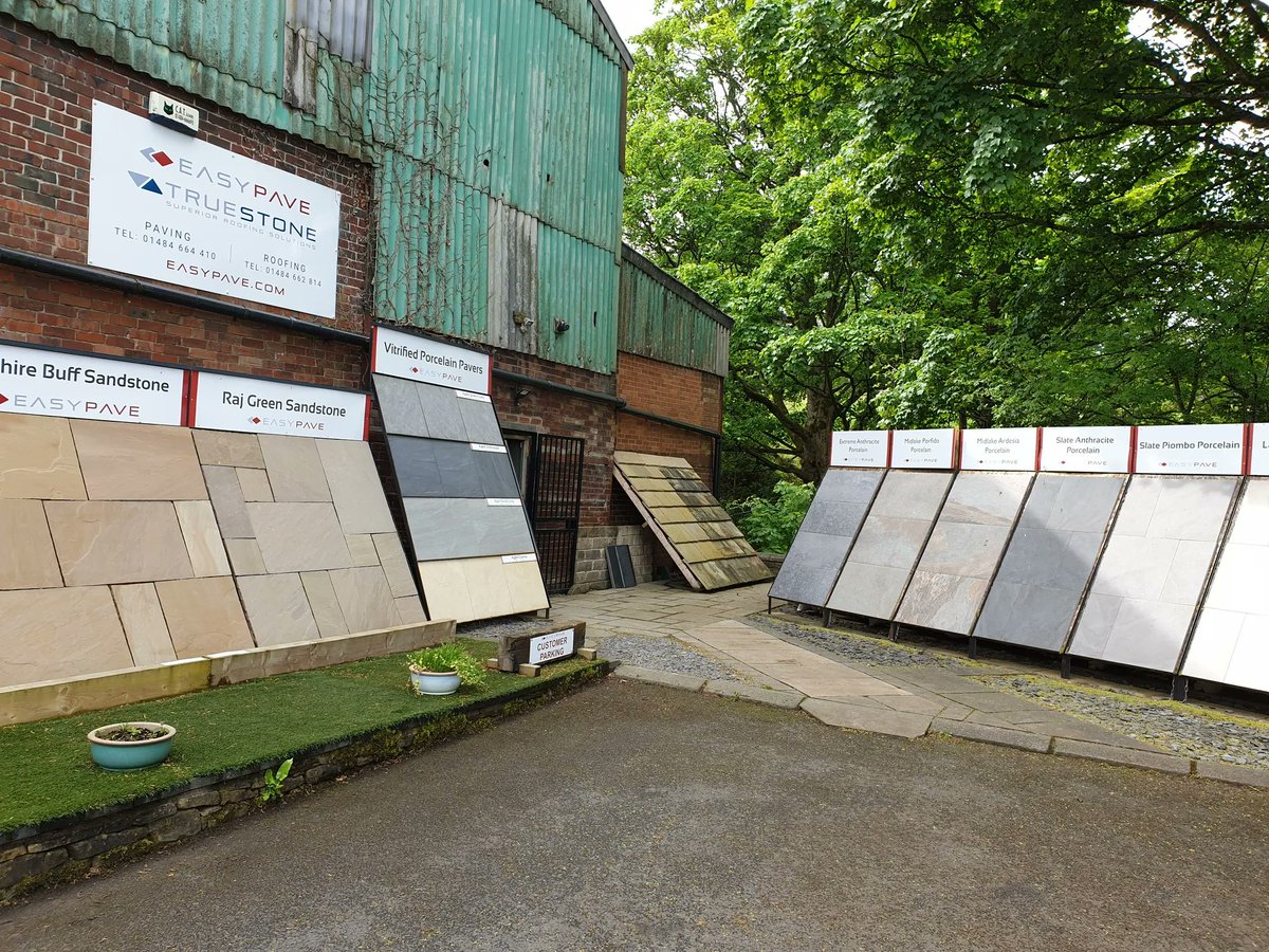 easypave's tweet photo. Our next Trade Open Event is happening from 4pm to 6pm on the 1st of September, and you're invited to pop along for a catch up, a brew, and a snack if you're free. We'd love to see you. Have an excellent #BankHolidayWeekend folks. https://t.co/EWuesIUzqS