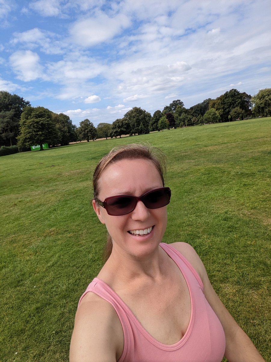 rachyjc82's tweet photo. #NursesActive lovely afternoon enjoying the lovely weather in the park with my little ladies, there was even some tree hugging too 🤣... #FamilyActive Good for the soul!! 😊❤️ https://t.co/9D9hBZGcIi