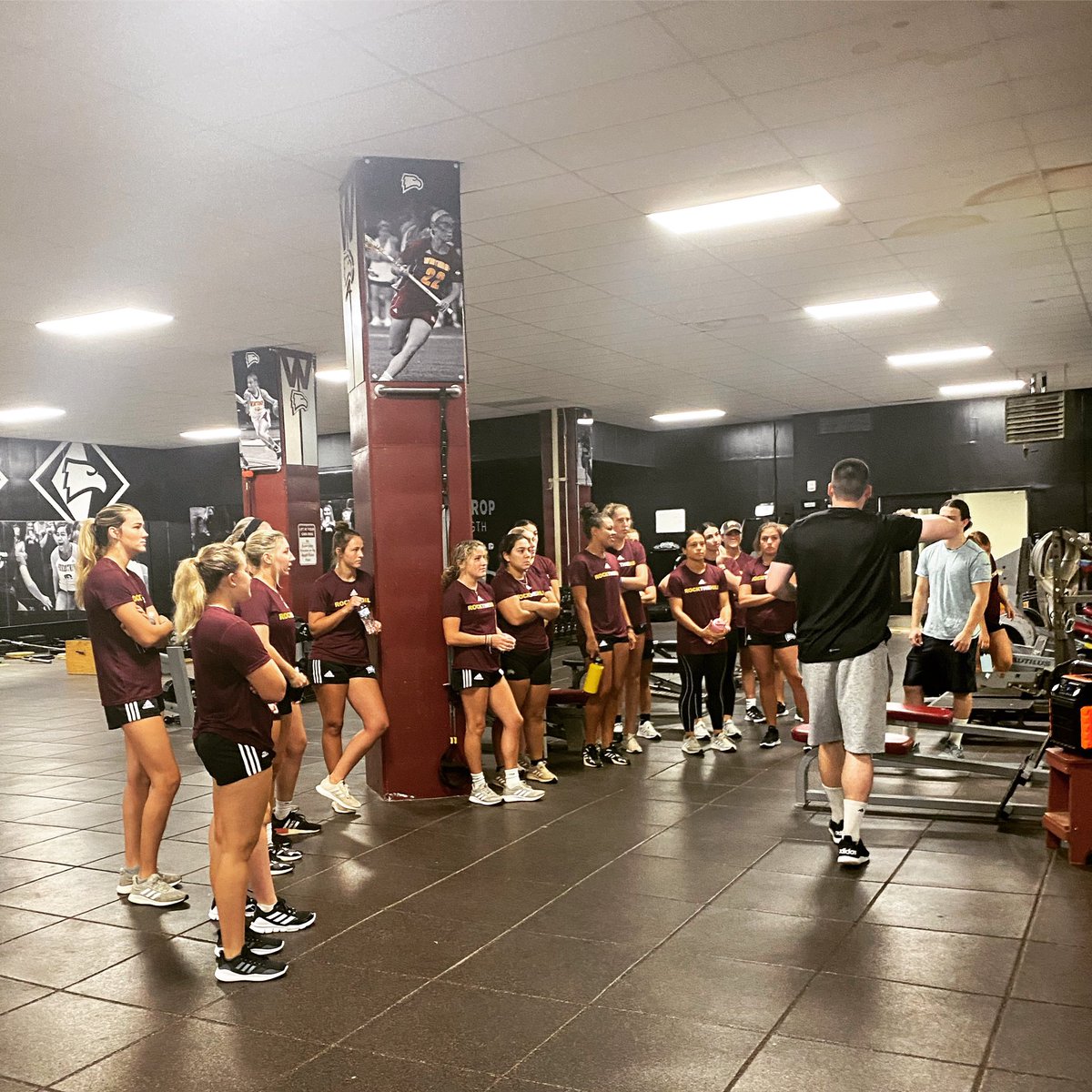 Winthropsoftbal's tweet photo. Time to take off 🦅!!! Let’s get it Eagles #newyearnewattitude #gettingtougher #eaglestrong https://t.co/X7ApibqTop