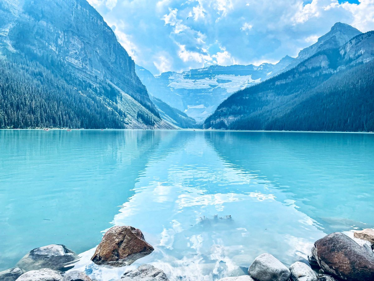 It’s been a bit! I’m back with some vacation awe from Banff 🤯