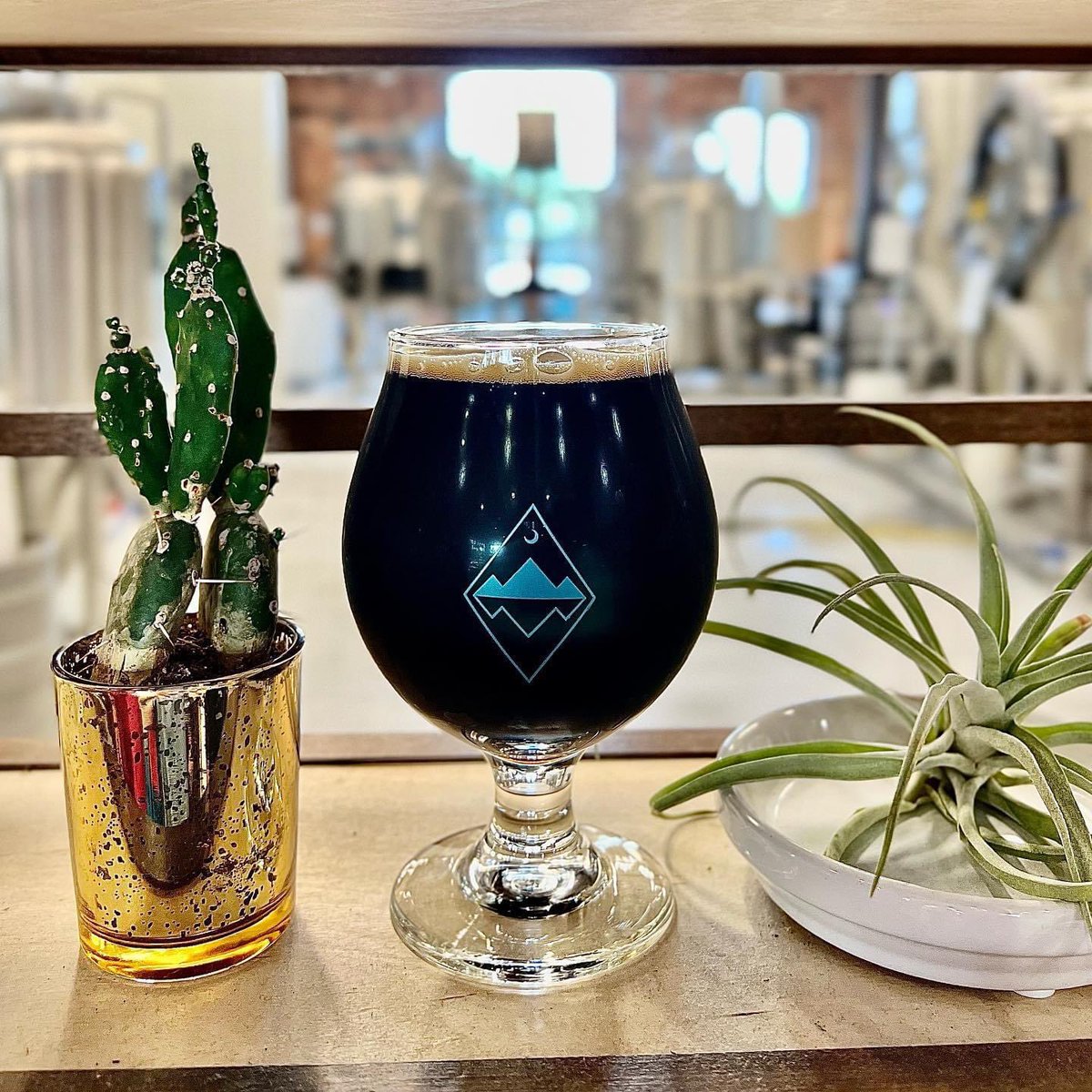 KeoweeBrewing's tweet photo. 🚨New Beer Alert🚨 

Introducing Mexican Cake Barista. This imperial stout is brewed with coffee, vanilla beans, and habanero peppers. It's a balanced flavor with coffee up front, vanilla sweetness in the middle, &amp; a little habanero kick at the end. Don’t worry, it isn't too hot. https://t.co/qJN7OYRgIf