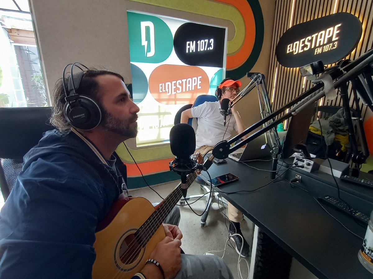 eldestape_radio's tweet photo. 🦁 #AHORA | Llega el reggae de @LuminaZion al #CierreMusical de #ConsensoyCoso 

📻 FM107.3 | AM1050
💻 https://t.co/da14gja7hu https://t.co/jksMyhcZal