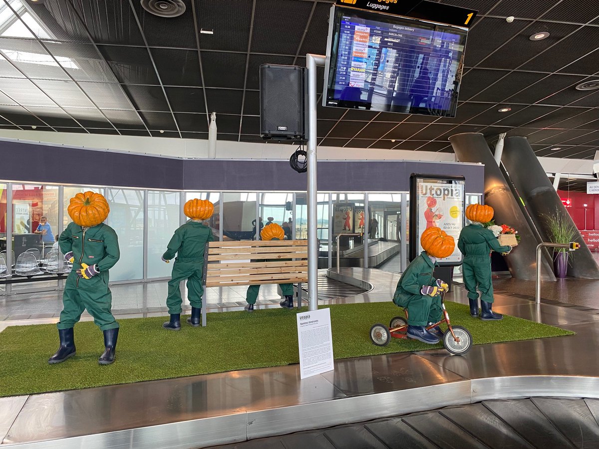 Aeroport_Lille's tweet photo. les Nanitos @lille3000 prennent leurs quartiers à l'aéroport pour 2 semaines ; une invitation faites à tous nos passagers, venant de France et d'Europe, de découvrir la richesse culturelle de notre métropole ! 
#Lille #MEL_Lille #lillefrance #Lilletourism https://t.co/NRRIGK9eG8